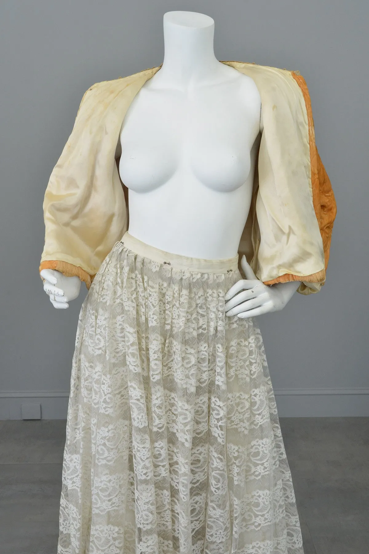 1930s Apricot Quilted Silk Velvet Bed Jacket Shrug