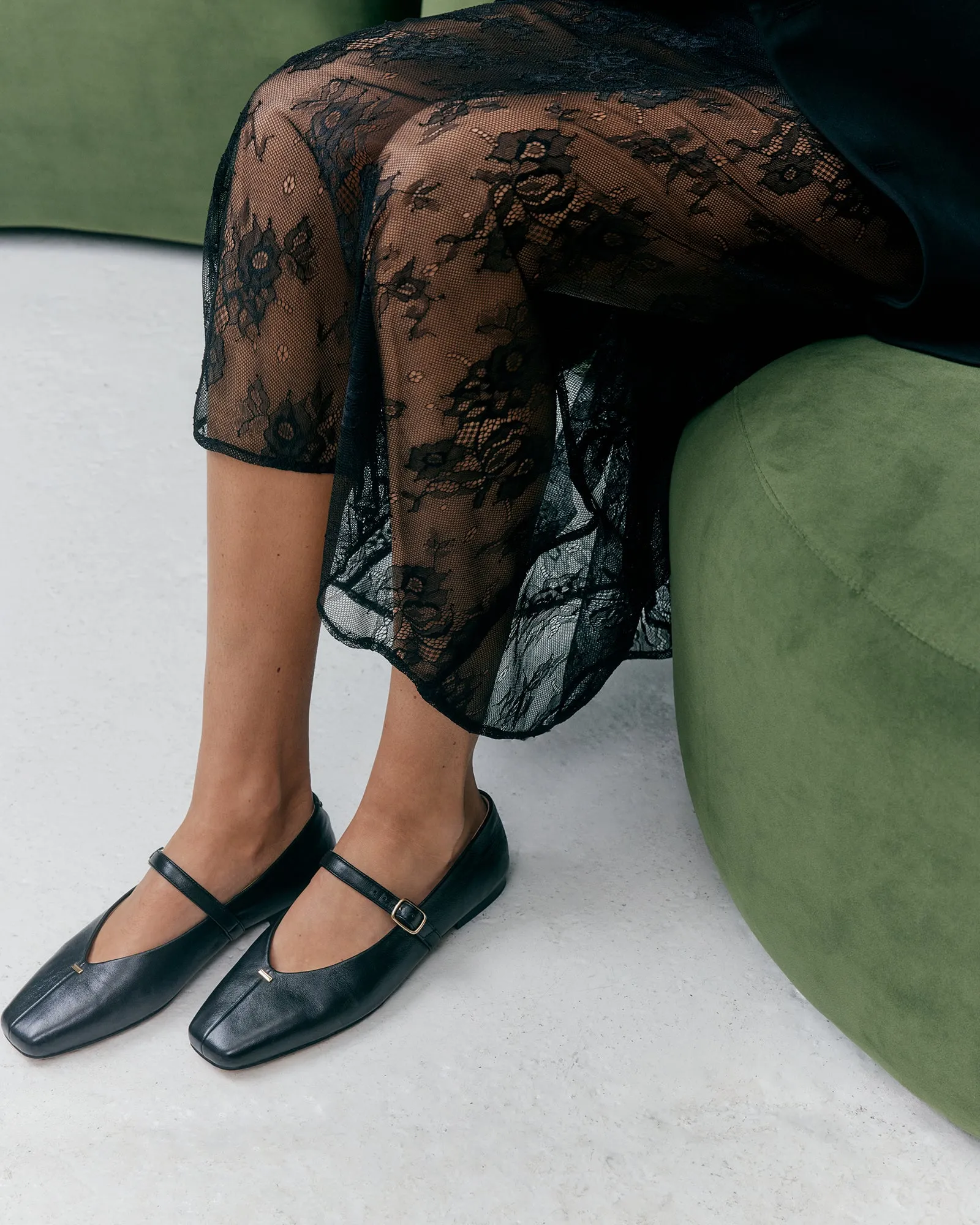 APRIL CASUAL FLATS BLACK LEATHER