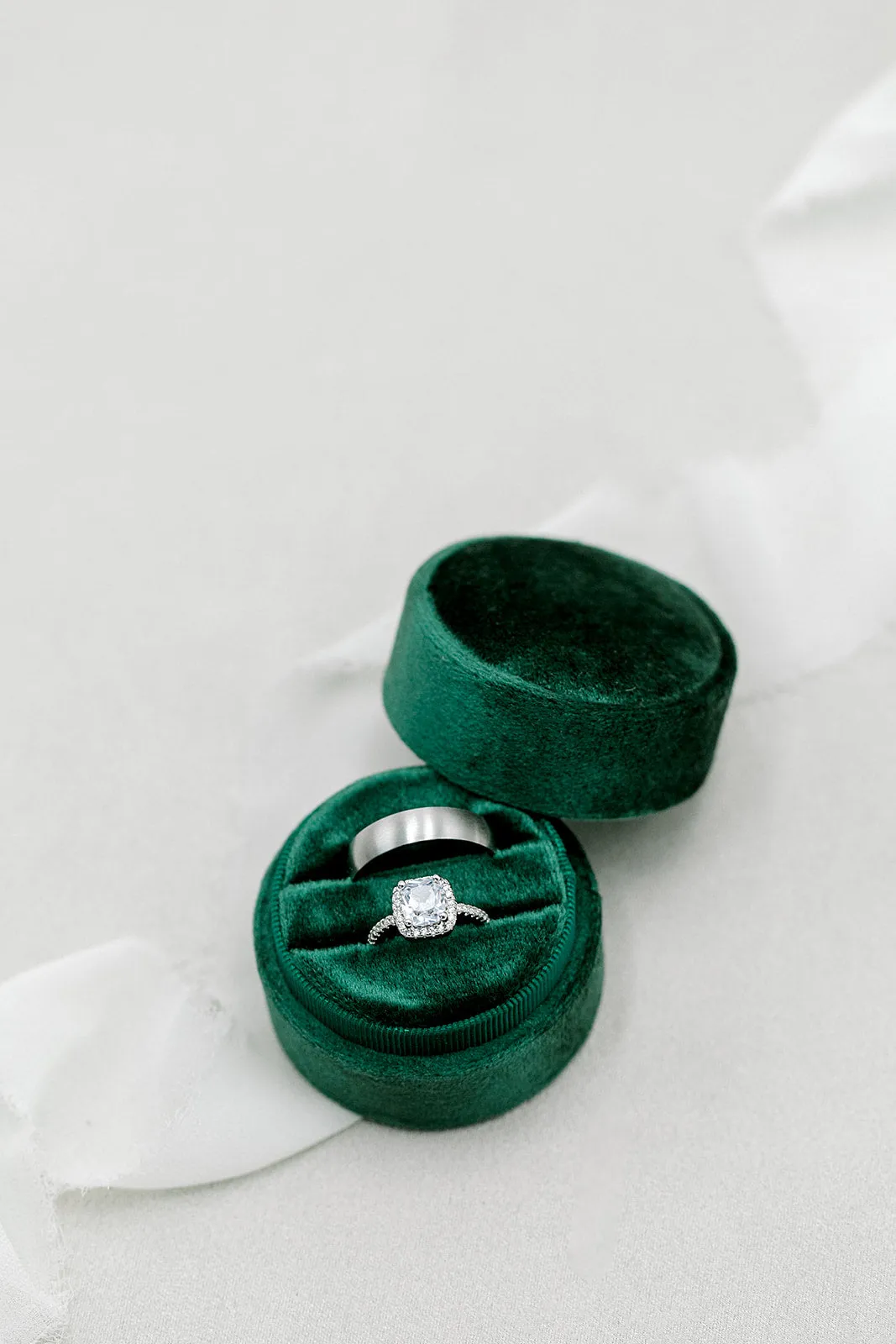 Emerald Green Velvet Round Ring Box