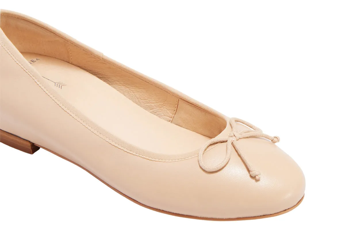 Frankie 4 Elizabeth II Warm Sand Womens