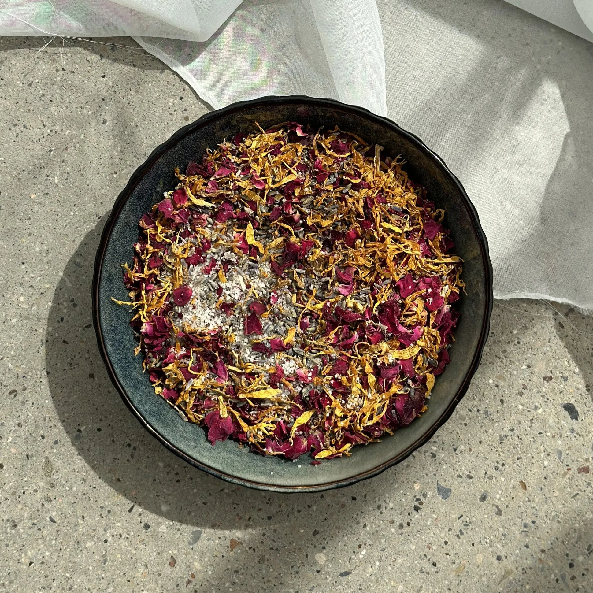 La Bruja Blanca Apothecary - Sitz Bath Herbs