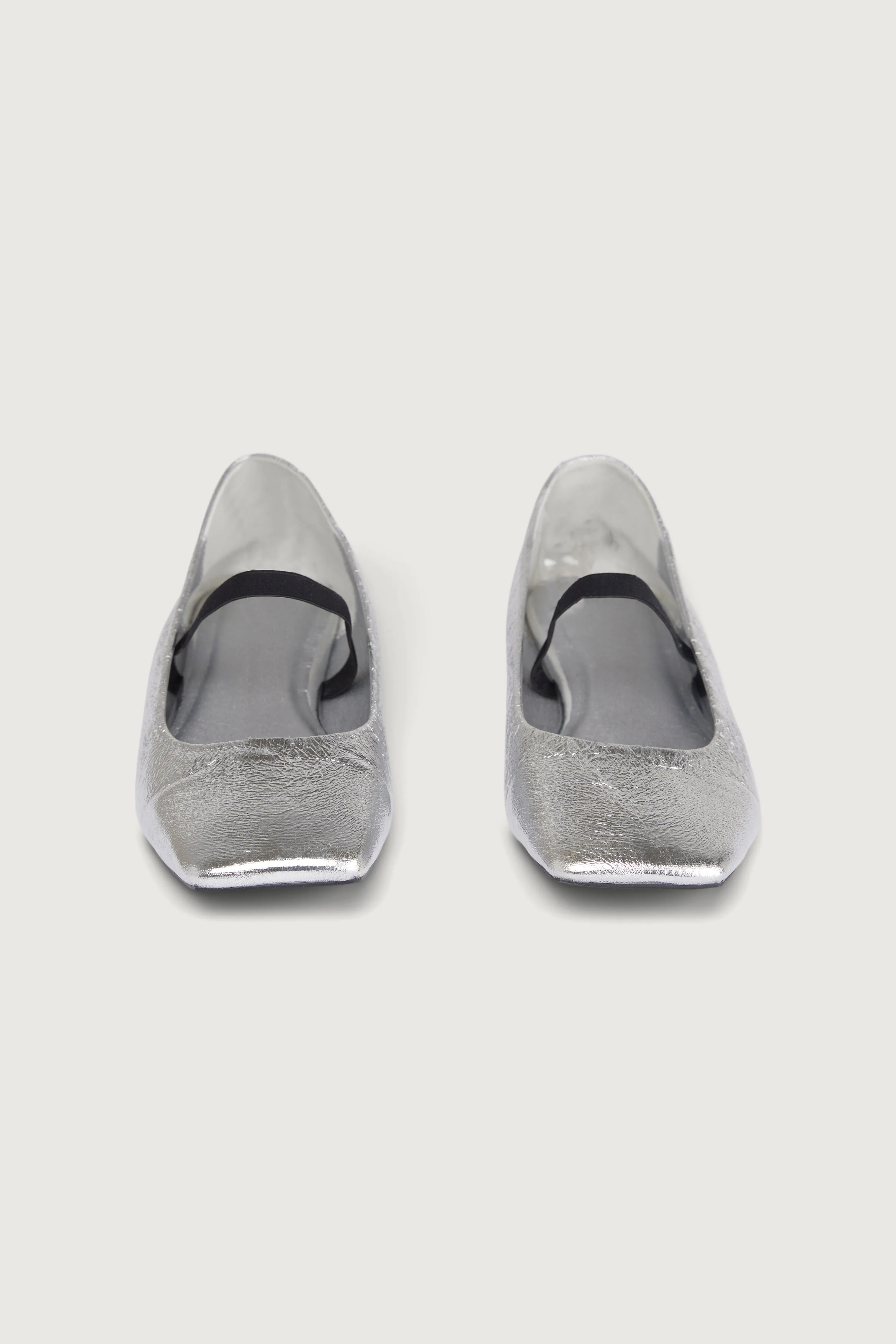 METALLIC SILVER BALLET FLAT