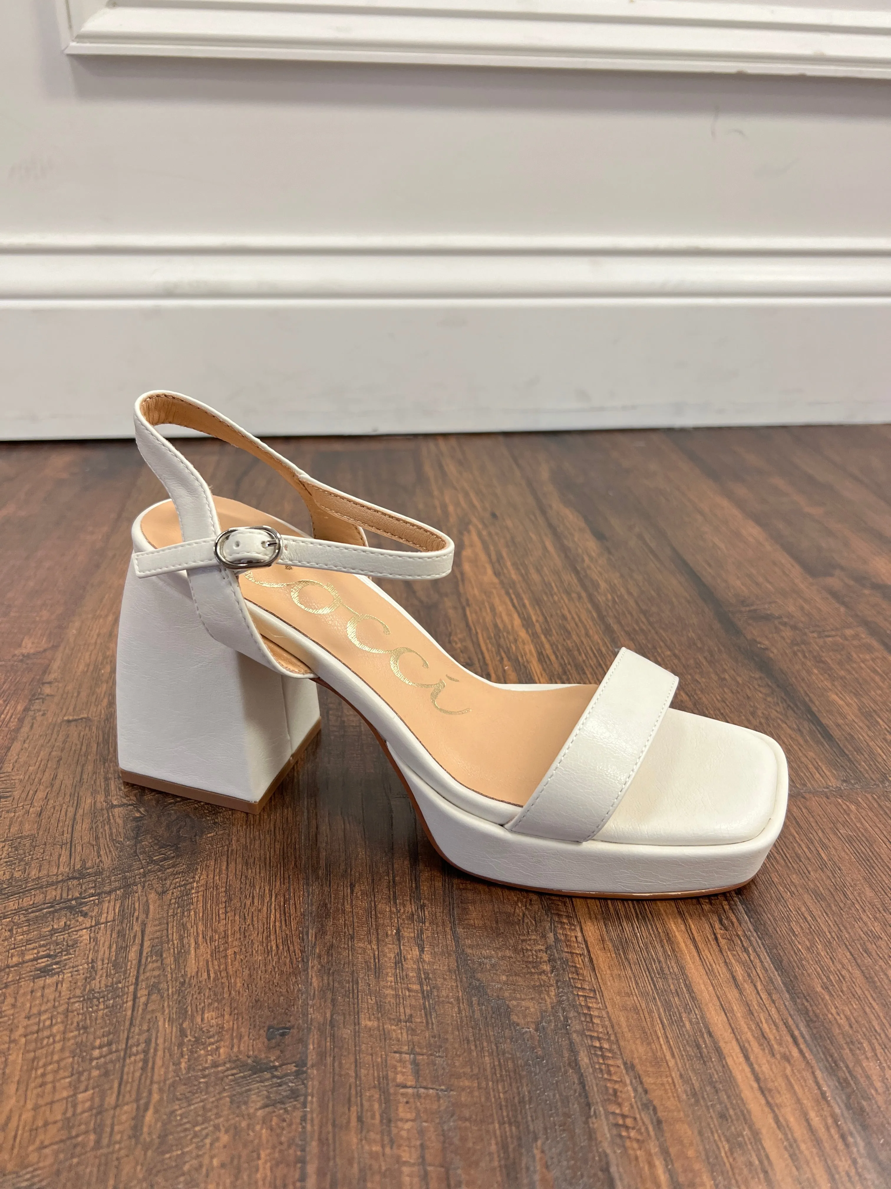 Miranda Sandal