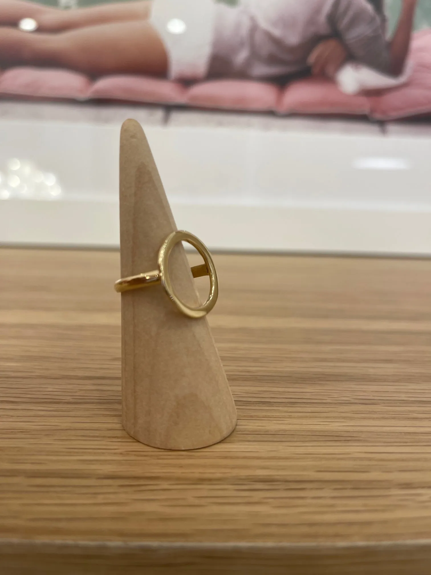 The Tracy Circle Ring Solid 18Karat Yellow Gold