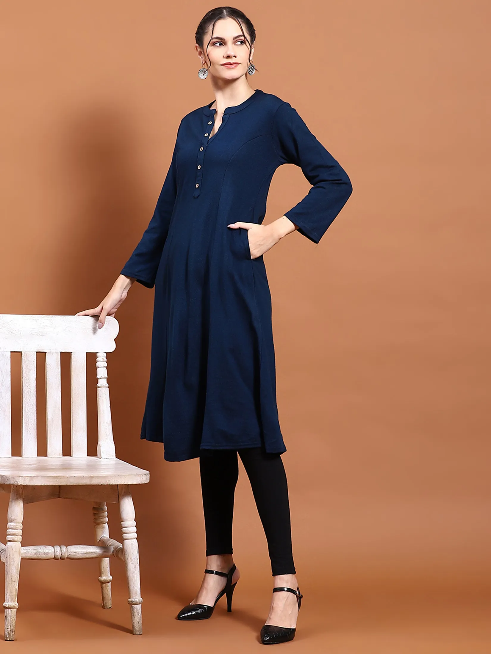 Winter Women Blue Solid Kurta